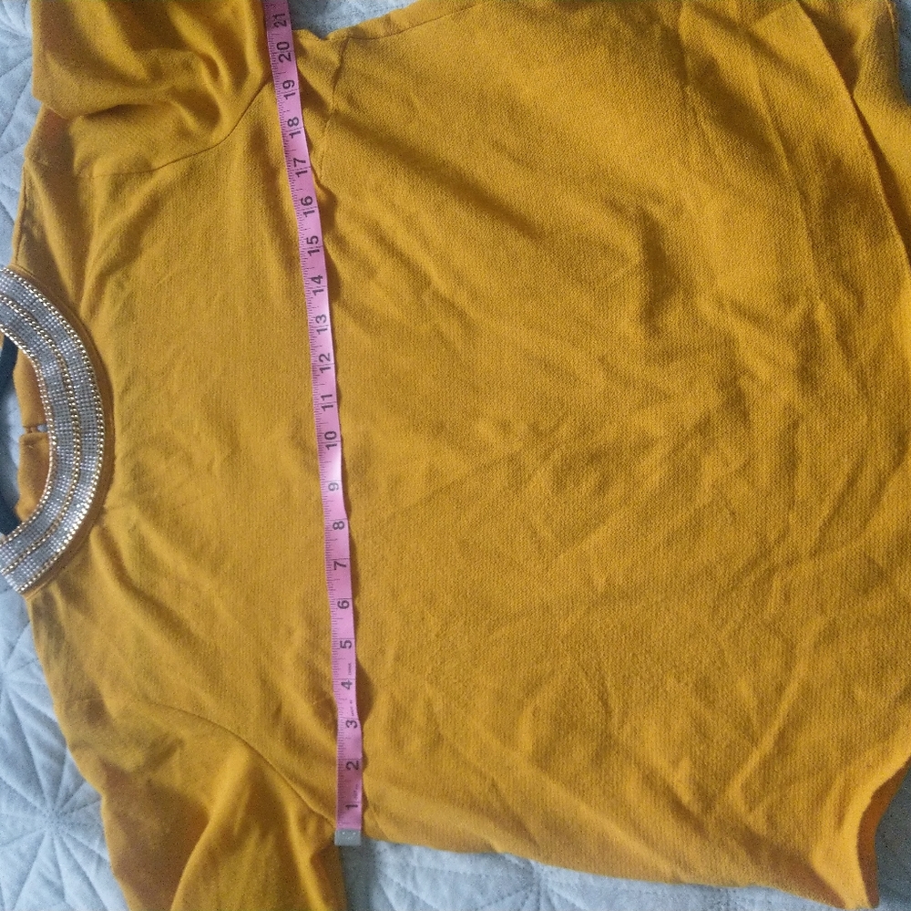 XL Mustard yellow blouse with collar - Picture 4 of 11